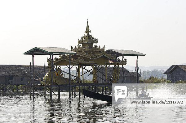 Asia  Myanmar  Taunggyi  Inle lake  State Shan  Burma  tipical boat