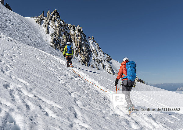 Frankreich  Chamonix  Alpen  Petit Aiguille Vert  Alpinisten