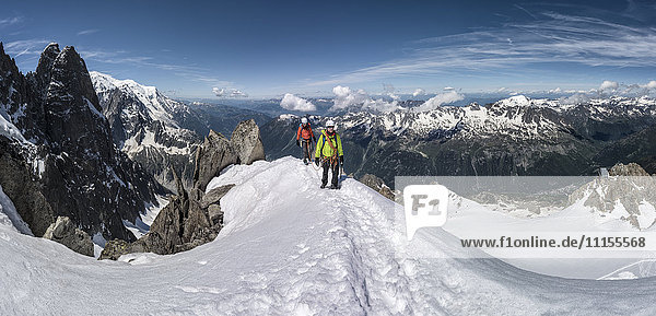 Frankreich  Chamonix  Alpen  Petit Aiguille Vert  Alpinisten