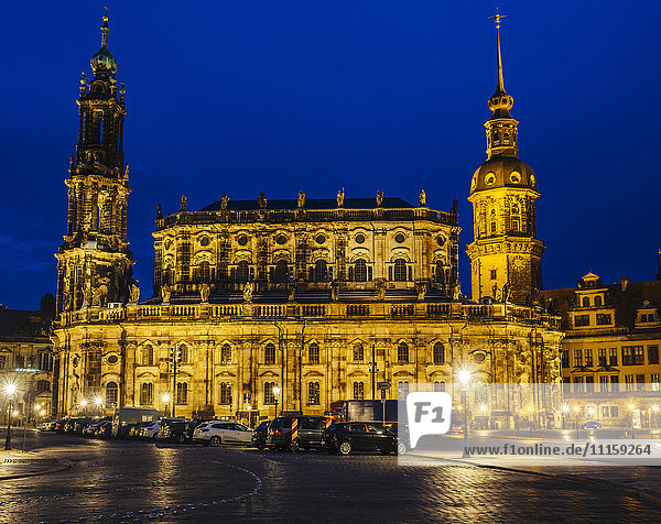 Germany  Saxony  Dresden  Dresden Cathedral and Hausmann Tower in the evening