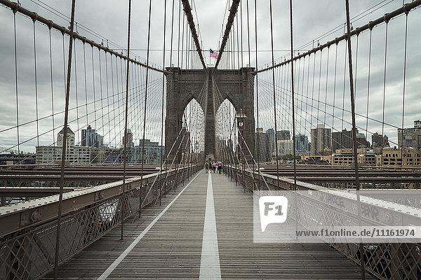 USA  New York City  pedestrian walkway on Brooklyn Bridge