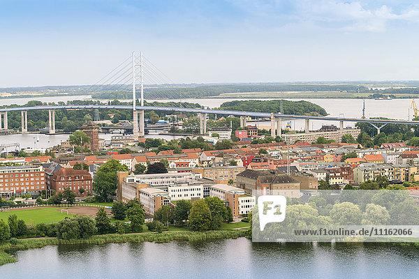 Deutschland,  Stralsund,  Blick zur Rügenbrücke