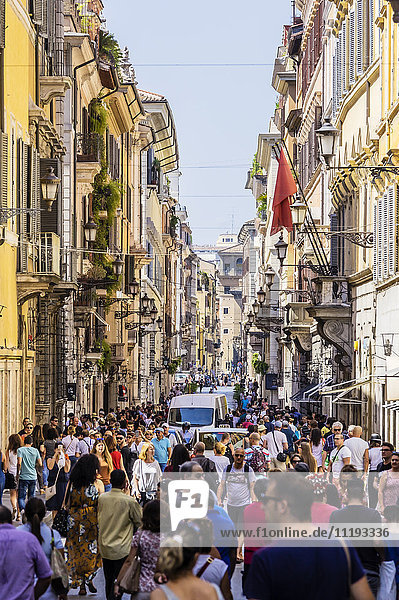 Italy  Rome  view to crowded Via Condotti