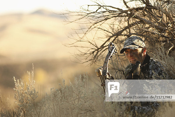 Bowhunter Ground Hunting