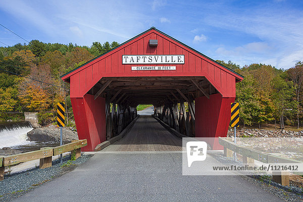 Taftsville Bridge; Woodstock  Vermont  Vereinigte Staaten von Amerika'.