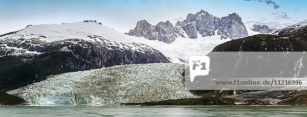 Pia-Gletscher im Pia-Fjord des Beagle-Kanals in Feuerland  Chile .