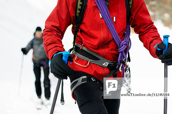 Ausschnitt einer Skitourentournee eines Bergsteigers