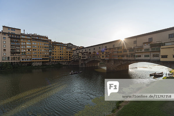 Italien  Florenz  Ponte Vecchio und Arno