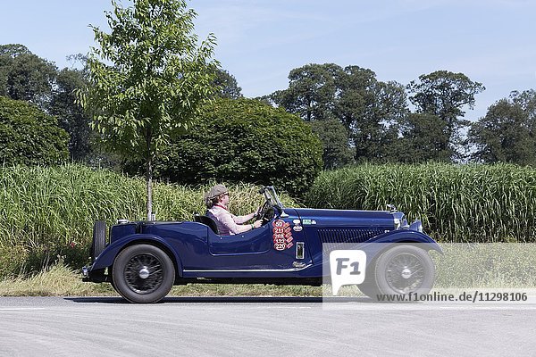 Bentley 3 Liter  Zweisitzer  von 1926  britischer Oldtimer  Classic Days Dyck 2016  Jüchen  Niederrhein  Nordrhein-Westfalen  Deutschland  Europa