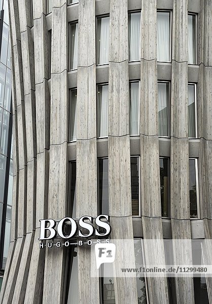 Business-Unternehmen Hugo Boss  Omotesando Keyaki Building  Tokio  Japan  Asien