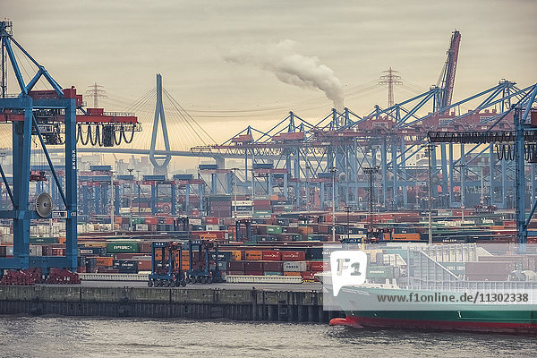 Containerterminal Burchardkai  Hamburg  Deutschland  Europa
