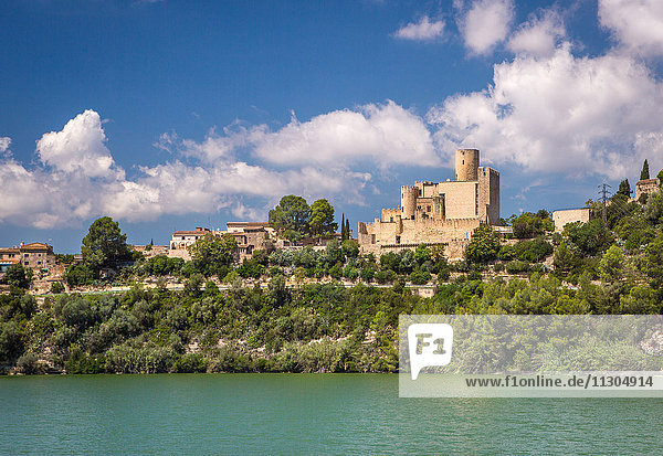 Spanien  Katalonien  Provinz Barcelona  Stadt Castellet  das Schloss