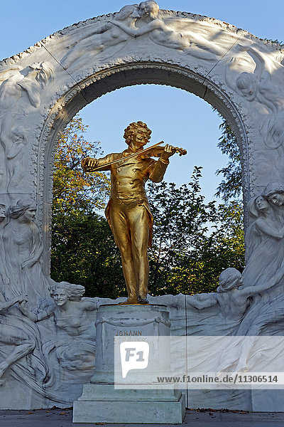 Johann Strauss  Strauss  monument
