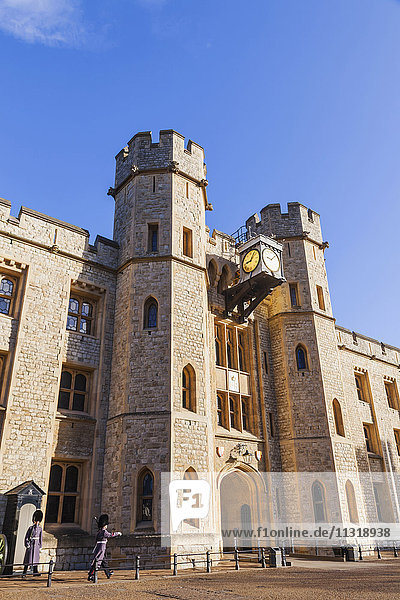 England  London  Tower of London  Eingang zu den Kronjuwelen