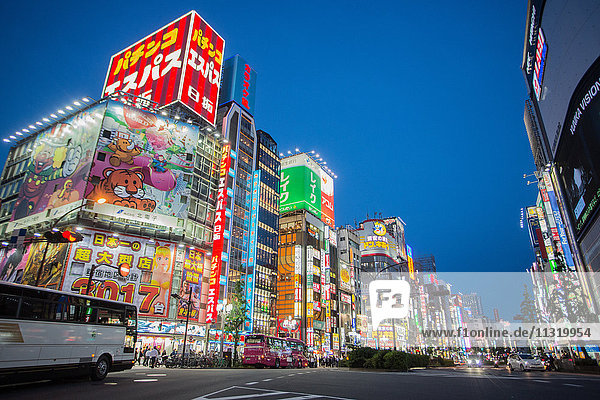 Japan Tokyo City Shinjuku Avenue Kabukicho area