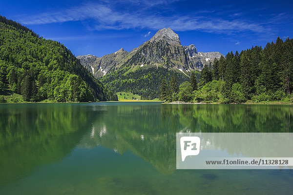Obersee lake in the canton of Glarus