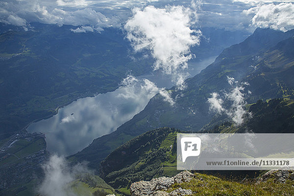 Blick vom Chäserrugg auf Churfirsten und Walensee  Schweiz