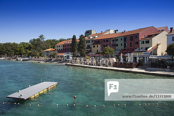 Der Hafen von Njivice  Insel Krk  Kroatien  Kvarner Bucht  Adriaiaa