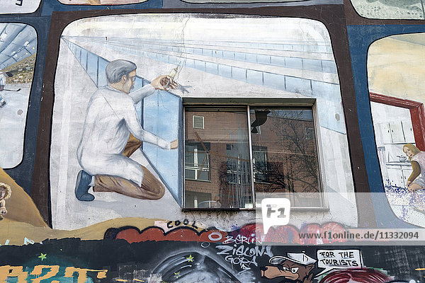 Deutschland  Kreuzberg  Wandmalereien und Straßenkunst