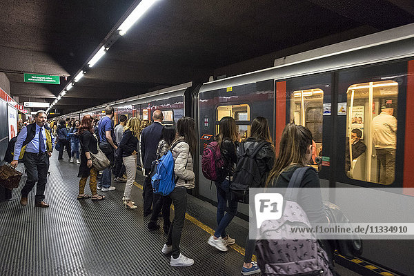Italien  Mailand  Untergrundbahn