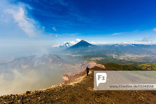 Besteigung des Gipfels des Vulkans Pacaya in Guatemala-Stadt  Guatemala  Mittelamerika