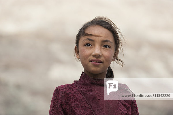 Ein Mädchen im Nubra-Tal in Ladakh  einem der abgelegensten Orte in Indien  Asien