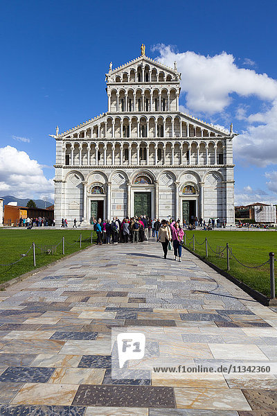 Fassade des Doms von Santa Maria Assunta  Piazza dei Miracoli  UNESCO-Weltkulturerbe  Pisa  Toskana  Italien  Europa