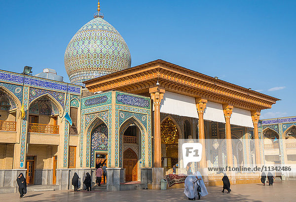 Mausoleum von Sayyed Mir Mohammad  im Komplex von Aramgah-e Shah-e Cheragh (Mausoleum des Königs des Lichts)  Shiraz  Iran  Naher Osten