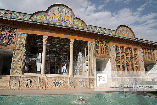 Pavillon in Bagh-e Narajestan (Zitrusgarten)  Shiraz  Iran  Naher Osten