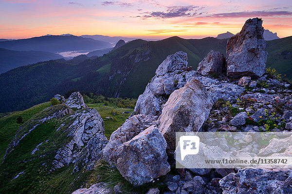 Felsen und zerklüftete Landschaft  Naturpark Bolshoy Thach (Big Thach)  Kaukasisches Gebirge  Republik Adygien  Russland