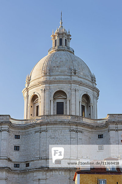 Niedriger Blickwinkel auf das Nationale Pantheon Museum  Lissabon  Portugal