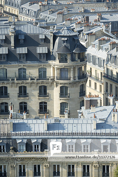 France. Paris 16th district. Place de l'Etoile. Buildings between avenue Victor Hugo and rue Lauriston