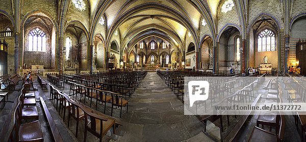 Frankreich  Ariege  Panoramablick auf das Innere der Kathedrale von Mirepoix