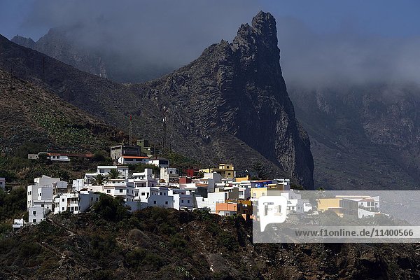 Almaciga  Dorf an der Meeresküste  Anaga-Gebirge  Teneriffa  Kanarische Inseln  Spanien  Europa