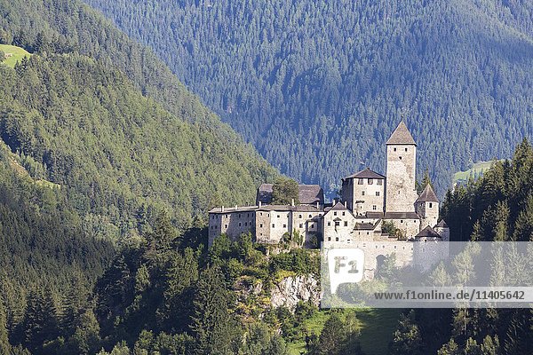 Burg Taufers  Sand in Taufers  Tauferer Ahrntal  Südtirol  Italien  Europa