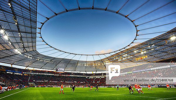 Bundesliga Fussballspiel im Stadion Bayer Leverkusen gegen Darmstadt BayArena Leverkusen Rheinland Nordrhein-Westfalen Deutschland Europa