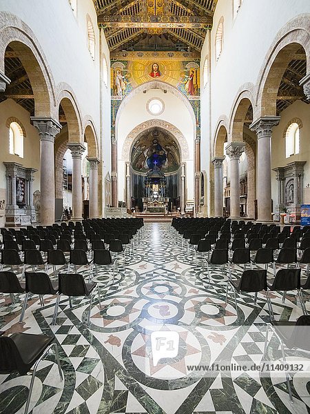 Altar  Kathedrale Maria Santissima Assunta  Dom von Messina  Sizilien  Italien  Europa