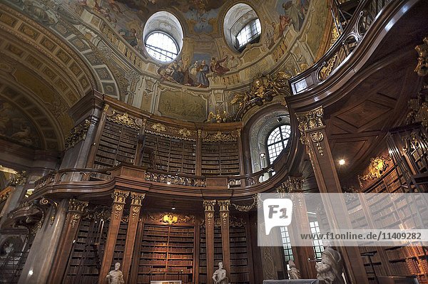 Prunksaal  Österreichische Nationalbibliothek  erbaut 1723-1726  Wien  Österreich  Europa