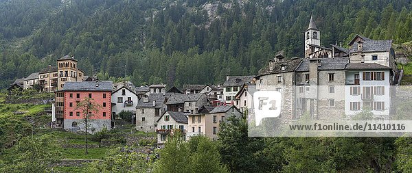 Bergdorf Fusio im Maggiatal oder Val Lavizzara  Kanton Tessin  Schweiz  Europa