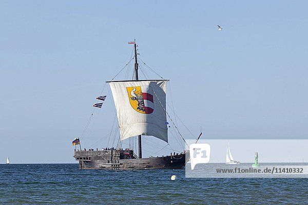 Segelboot  Kogge  Hanse Sail  Rostock  Mecklenburg-Vorpommern  Deutschland  Europa