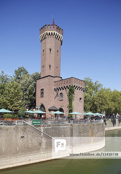 Malakoffturm und Café Hafenterrasse, Rheinauhafen, Köln, Nordrhein