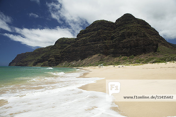'Fisherman's area  Barking Sands  Polihale State Park  the start of the Na Pali coast; Kauai  Hawaii  United States of America'