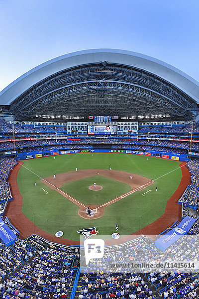 Baseballspiel der Toronto Blue Jays im Rogers Centre; Toronto  Ontario  Kanada'.