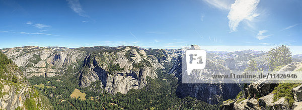 Blick vom Glacier Point  Yosemite National Park; Kalifornien  Vereinigte Staaten von Amerika'.