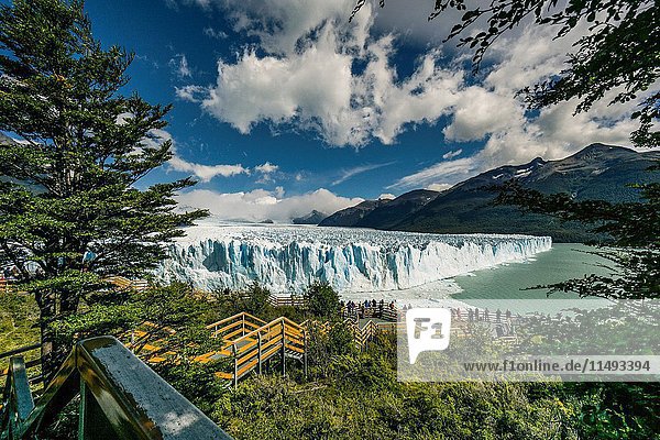 Argentina  Patagonia  Santa Cruz province  Los Glaciares National Park  Perito Moreno Glacier. Tourists on boardwalks