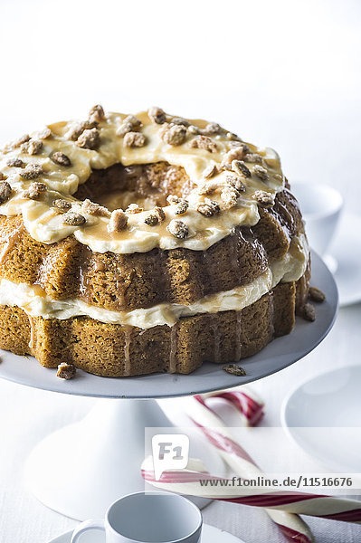 Candy canes and pumpkin caramel bundt cake