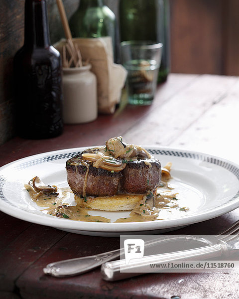 Steak mit Champignon und Whisky-Sauce