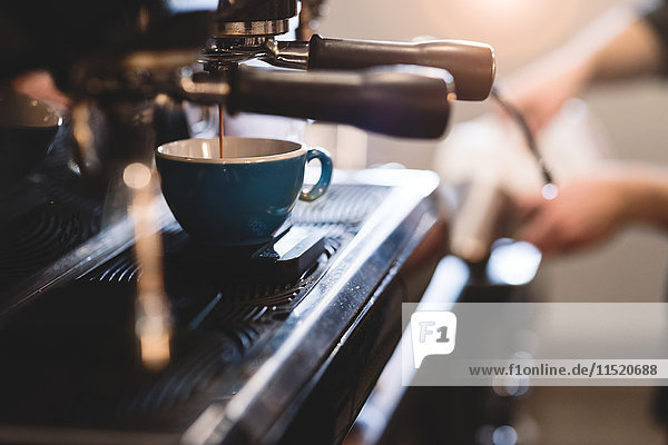 Füllbecher für Kaffeemaschine