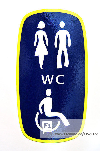 Frankreich  Loire-Atlantique (44) Nantes  Schild mit Wasserklosett für Männer Frauen und Behinderte im Rollstuhl