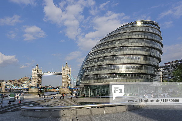 England  London  Rathaus und London Bridge